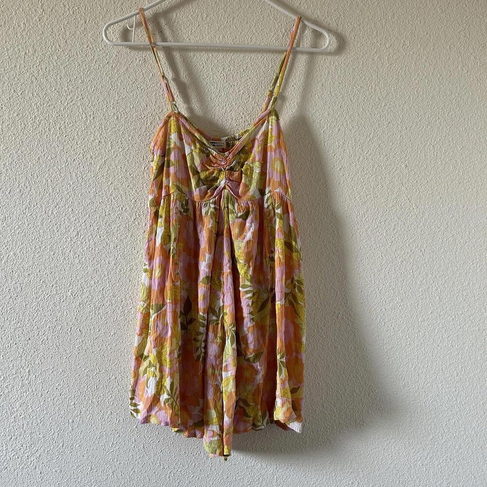 Billabong Romper Floral Print Women’s Medium Summer Vacation Party Beach Cruise